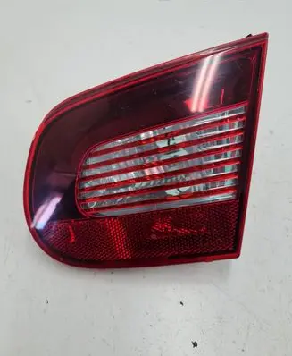 Volkswagen Eos Tailgate rear/tail lights 1Q0945094B