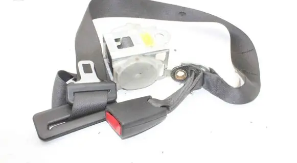 Chrysler 300 - 300C Middle seatbelt (rear) 0UW811DVAF