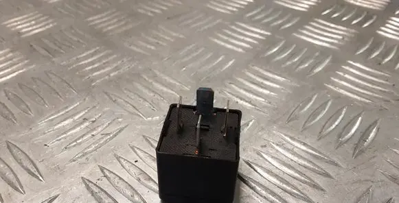 Land Rover Range Rover Sport L320 Other relay 5M5T14B192CA