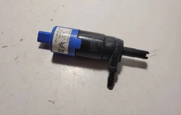 Peugeot 407 Headlight washer pump 9641086680 3001168