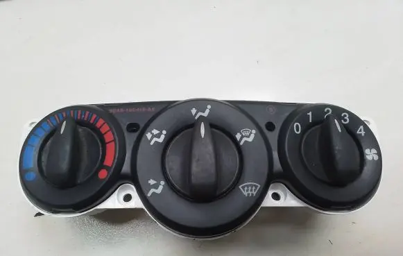 Ford Focus Climate control unit 98AB18C419