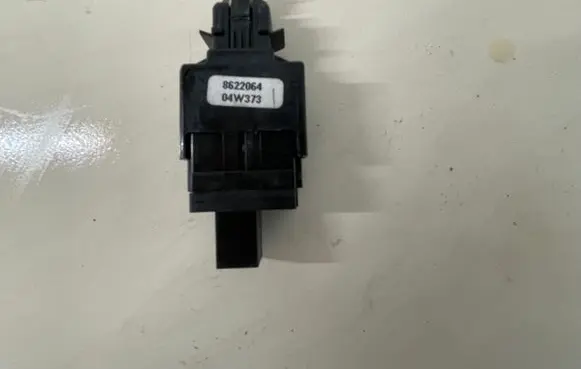 Volvo XC90 Brake pedal sensor switch 8622064 4970