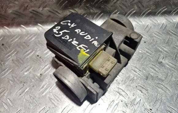 Audi A6 S6 C4 4A Mass air flow meter 0281002074 4A0133471