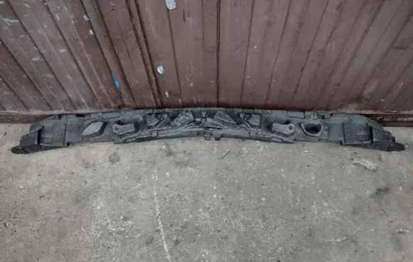 Mercedes-Benz E W212 Front bumper foam support bar