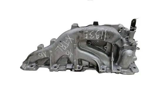 Nissan X-Trail T32 Intake manifold 140032531R