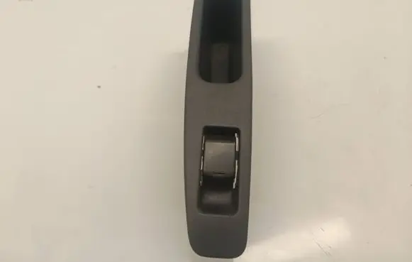 Nissan Qashqai Electric window control switch 25411JD000 2939