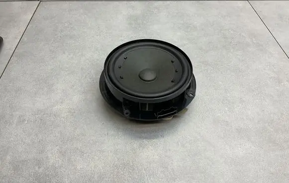 Volkswagen Golf Sportsvan Front door speaker 5G0035453G