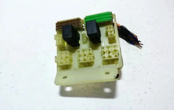 Volvo S40, V40 Fuse box set