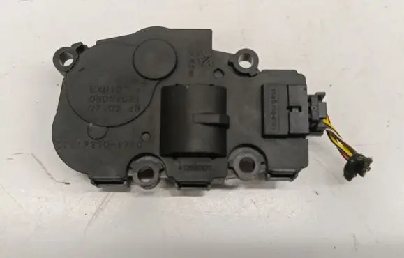 Mini Cooper Countryman F60 Air flap motor/actuator EXB107A CZ113930
