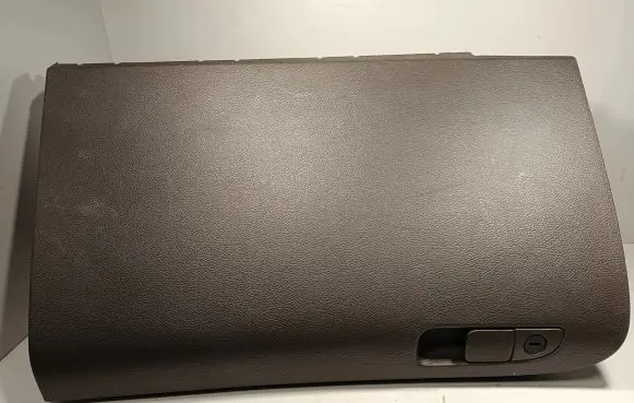Lancia Thema Glove box S1SV79HL9AD
