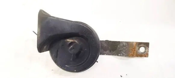 Nissan Primera Horn signal E9011157