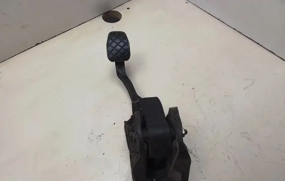 Clutch pedal