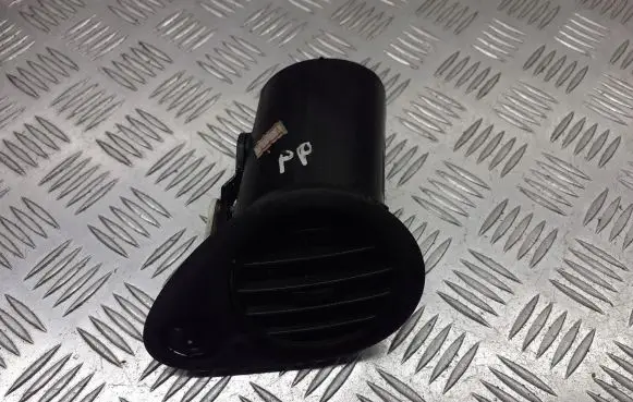 Renault Clio III Dashboard air vent grill cover trim 