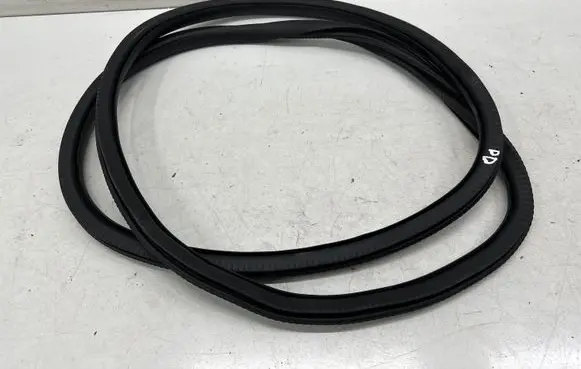 Front door rubber seal