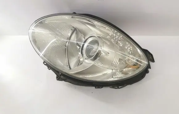 Mercedes-Benz R W251 Headlight/headlamp A2518200561