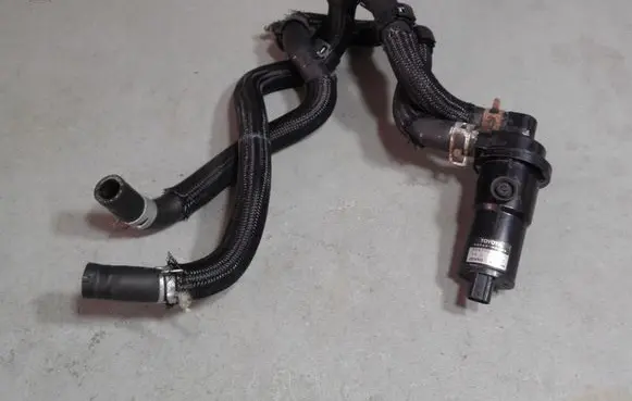 Lexus RX 450H Electric auxiliary coolant/water pump 0641001080
