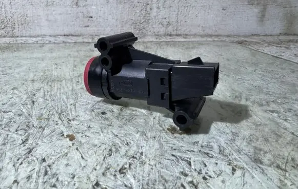 Ford Focus C-MAX Fuel cut-off switch 5L2T9341AA