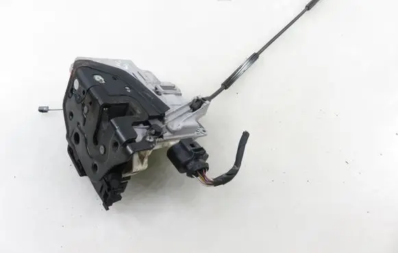 Seat Leon (1P) Front door lock 1P1837015