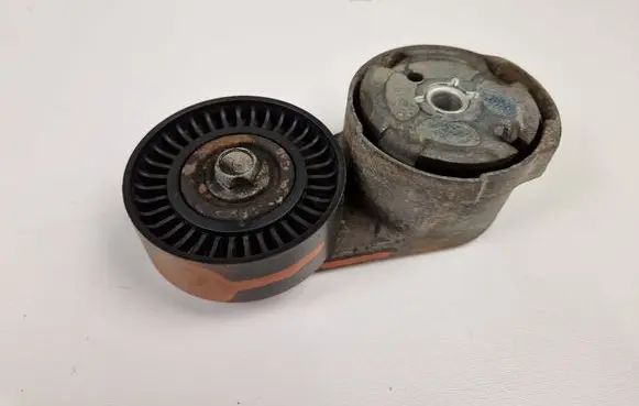Chrysler Town u0026 Country V Generator/alternator belt tensioner