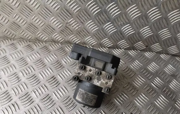 Hyundai Santa Fe ABS Pump 5890026510 5WY7426A