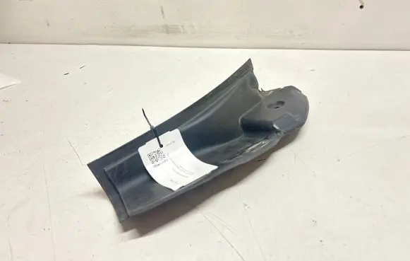 Mercedes-Benz ML W166 Rear/tail light trim molding 18567321