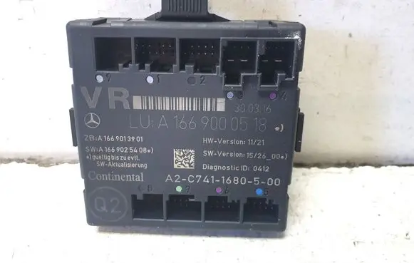 Mercedes-Benz GLA W156 X156 Door control unit/module A1669000518