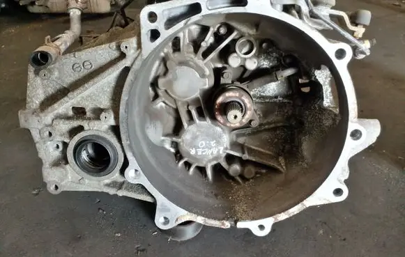 Mitsubishi Lancer VIII Manual 6 speed gearbox R8RYD F6MBA1BBZ