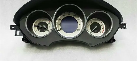 Mercedes-Benz CLS C218 X218 Speedometer (instrument cluster) A2189007402