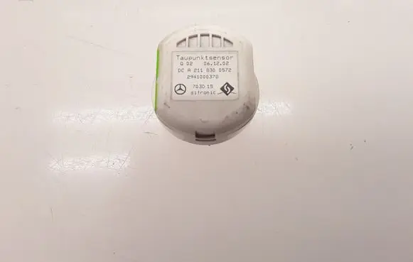 Mercedes-Benz E W211 Interior temperature sensor A2118300572