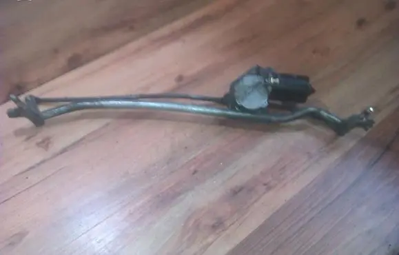 Peugeot 405 Front wiper linkage and motor