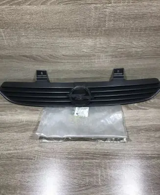 Opel Corsa B Front grill 93188728 6320134