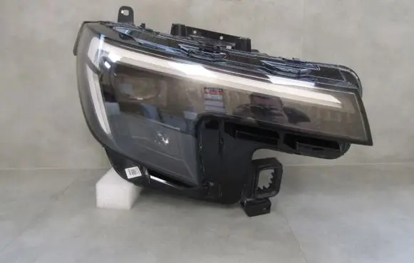 Ford Explorer VI Headlight/headlamp