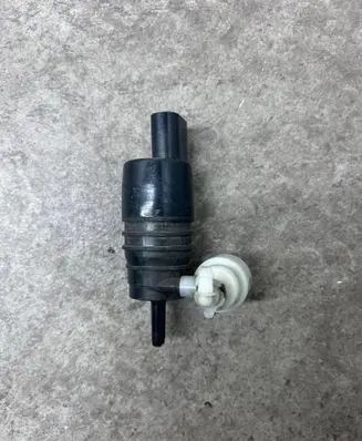 BMW i3 Windscreen/windshield washer pump 7388349