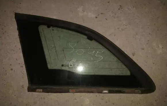 Opel Insignia A Rear side window