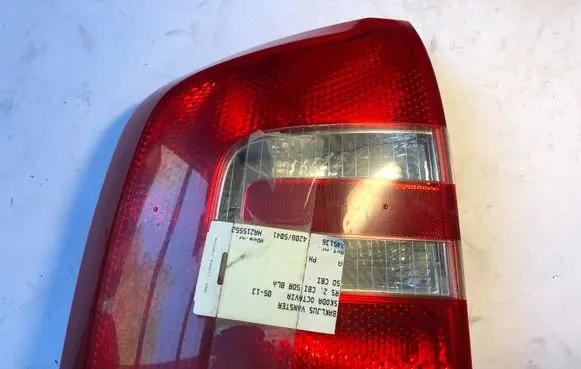 Skoda Octavia Mk2 (1Z) Rear/tail lights 1Z9945095 1Z9945257