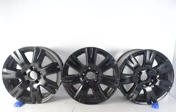 Mercedes-Benz C W204 Original wheel cap A2044012602