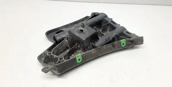 Volvo V60 Front bumper mounting bracket 30796626