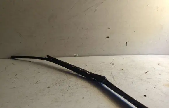 BMW 5 E60 E61 Windshield/front glass wiper blade 