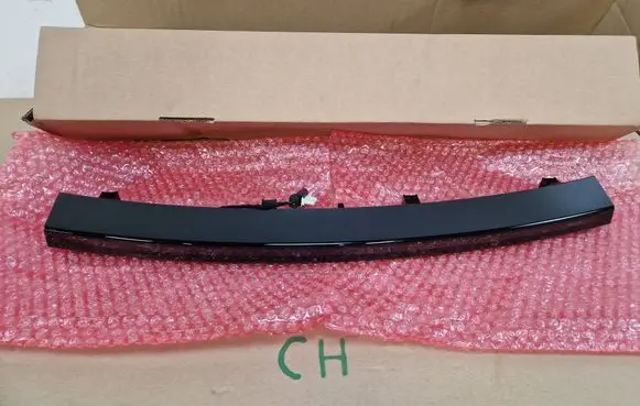 Land Rover Discovery Sport Third/center stoplight FK7213A613