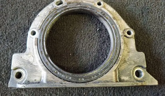 BMW 5 E39 other engine part 