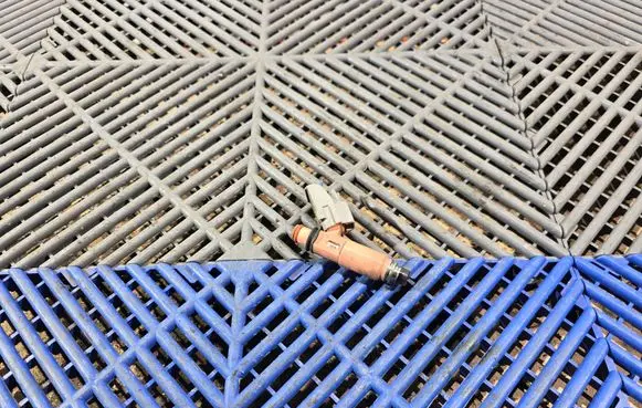 Toyota C-HR I Fuel injector 2325020030