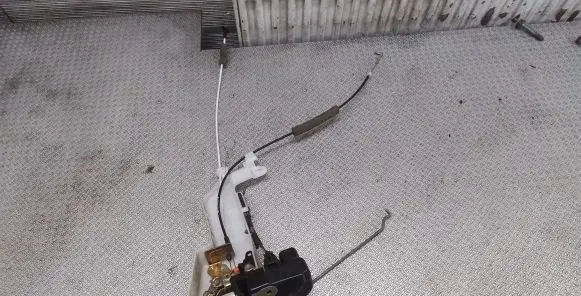 Chrysler Pacifica Front door lock