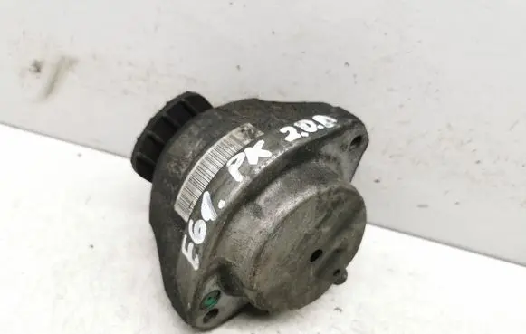 BMW 5 E60 E61 Engine mount bracket BM676987402