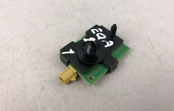 Mercedes-Benz EQA Aerial antenna amplifier A1779052902