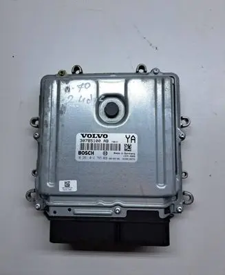 Volvo V70 Engine control unit/module 30785100 1039S18372 0281012765