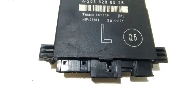 Mercedes-Benz C W203 Door control unit/module 2038206526