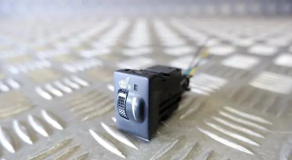 Toyota Avensis T270 Seat heating switch 8475105050