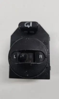 KIA Sorento Wing mirror switch