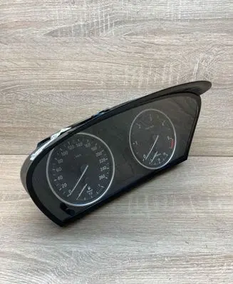 BMW 5 E60 E61 Speedometer (instrument cluster) 9177261 110080213 938