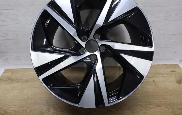 R20 alloy rim